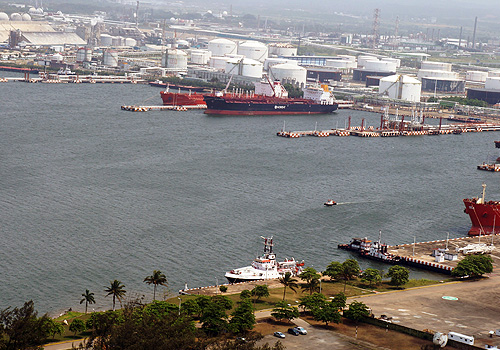 Puerto de Coatzacoalcos, contribuye al repunte de petrolíferos a nivel nacional