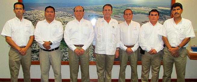 Nuevo staff gerencial en API Coatzacoalcos