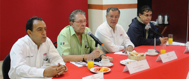 Puerto de Coatzacoalcos, presenta a CMIC proyectos para este año