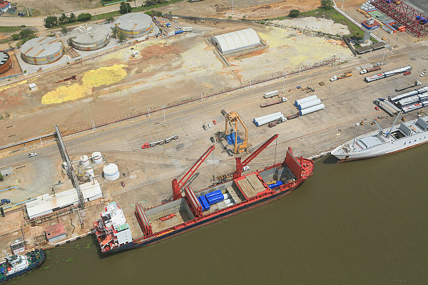 Puerto de Coatzacoalcos comprometido con operaciones verdes