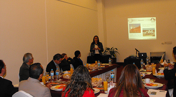 El Puerto de Coatzacoalcos presenta alternativas logísticas en Toluca