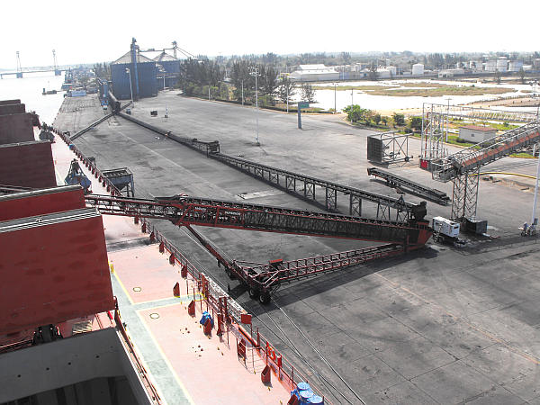 A la alza las operaciones de granel mineral por el puerto de Coatzacoalcos