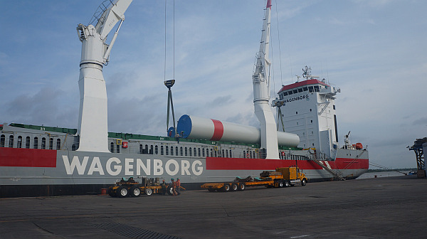 Recibe nuevo embarque de eólicos el Puerto de Coatzacoalcos