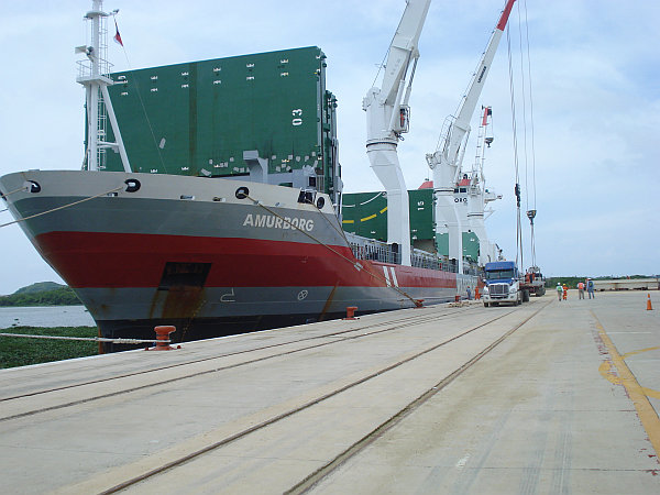Recibe nuevo embarque de eólicos el Puerto de Coatzacoalcos
