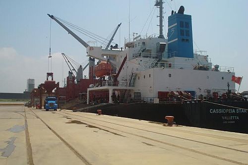 Movement of barita restarts through the port of Coatzacoalcos