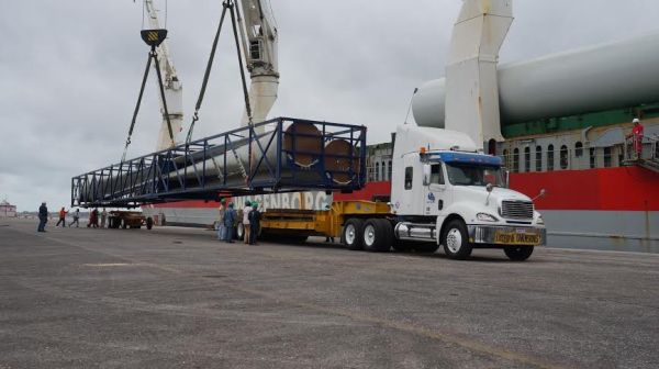 Inicia el arribo de piezas eólicas por el Puerto de Coatzacoalcos