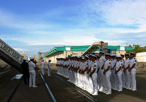 El Puerto de Coatzacoalcos, recibe a cadetes de la escuela naval militar, a bordo del buque armada Libertador