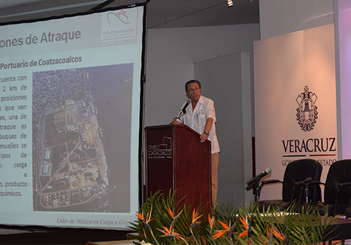 Puerto Coatzacoalcos, presenta ventajas competitivas en importante evento del sector energético