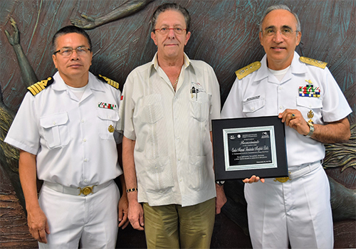 Puerto Coatzacoalcos, reconoce a Mando Naval