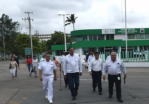 API Coatzacoalcos en reunión de trabajo, recibió a la Comisión de Marina de la Honorable Cámara de Diputados